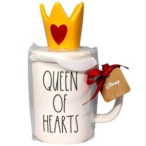 Rae Dunn Disney Queen of Hearts topper mug NEW